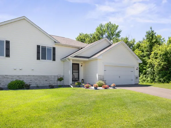 1042 White Tail Ln, Montrose, MN 55363