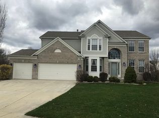 6 Camellia Ct, Streamwood, IL 60107