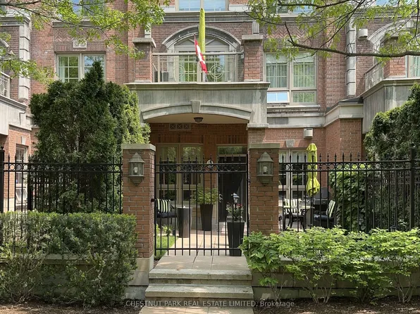 21 Burkebrook Pl #Townhouse 20, Toronto, ON M4G 0A2
