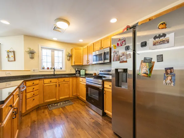 14 Ledges Court #14, Lewiston, ME 04240