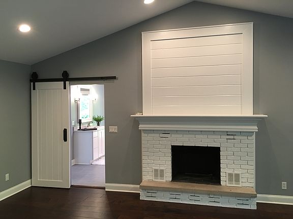 4th image of 2925 Greenwood Acres Dr