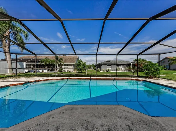 675 Fort Duquesna Dr, Sun City Center, FL 33573