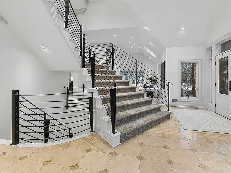 14341 Hamilton St — Photo 14