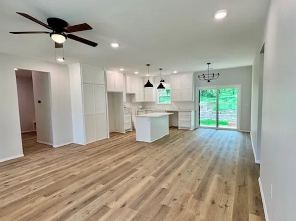 10453 Tiny House Ln, Dardanelle, AR 72834