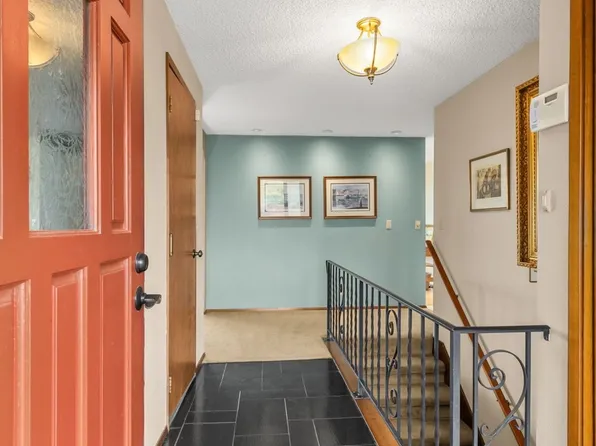 934 S Locust Lane, Tacoma, WA 98465