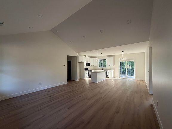 5th image of 169 Susans Rd