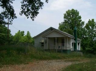 811 Neighborhood Rd, Wellford, SC 29385