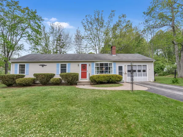 28 Intervale Road, Kennebunk, ME 04043