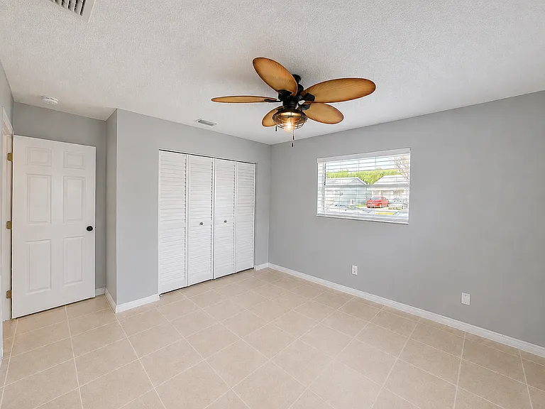 2478 NW Holiday Ct — Photo 10