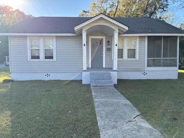 340 Riverside Dr, Eufaula, AL 36027