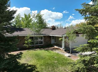 1285 Goodrich Dr, Lander, WY 82520
