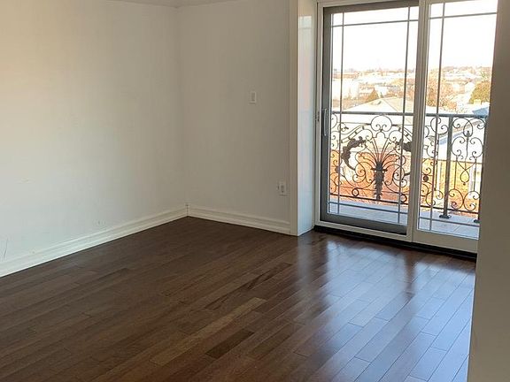 5th image of 120-23 Graham Ct Floor 3