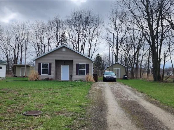 39 Lewis St, Tiffin, OH 44883