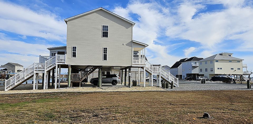 2nd image of 37485 Bayside Dr