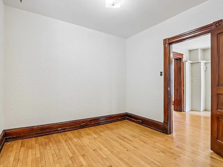 2nd Bedroom to Living Room