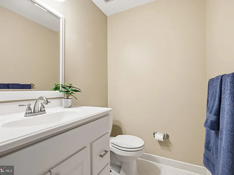 3105 Danbury Ct — Photo 15