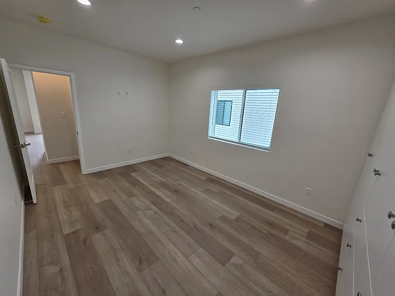 6746 Ben Ave — Photo 25