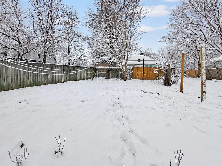 2508 W Main St — Photo 11