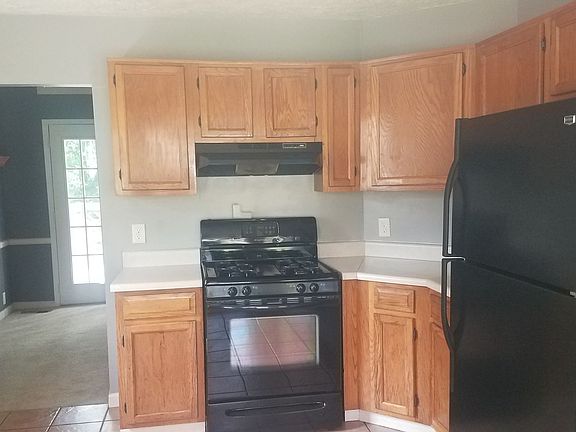 5th image of 961 Cobb Place Manor Dr