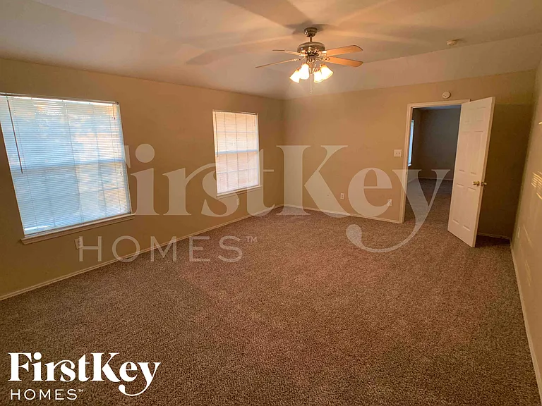 9342 Bowmore Ct — Photo 34