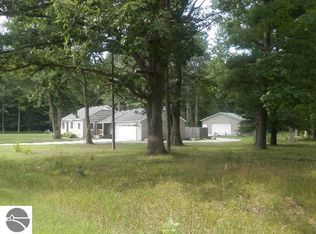 11800 River Rd, Brethren, MI 49619