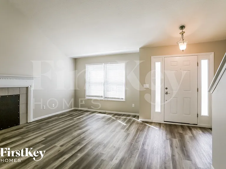 5802 Wellbrid Dr — Photo 4