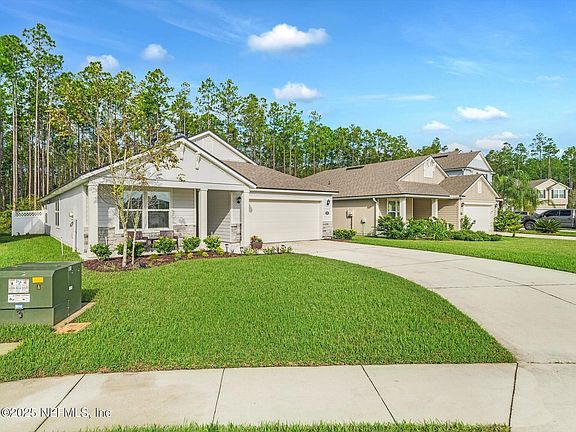5th image of 306 GLASGOW Drive