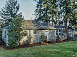 21 E Wheelwright St, Allyn, WA 98524