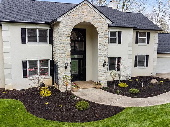 2nd image of 3895 Fairlington Dr