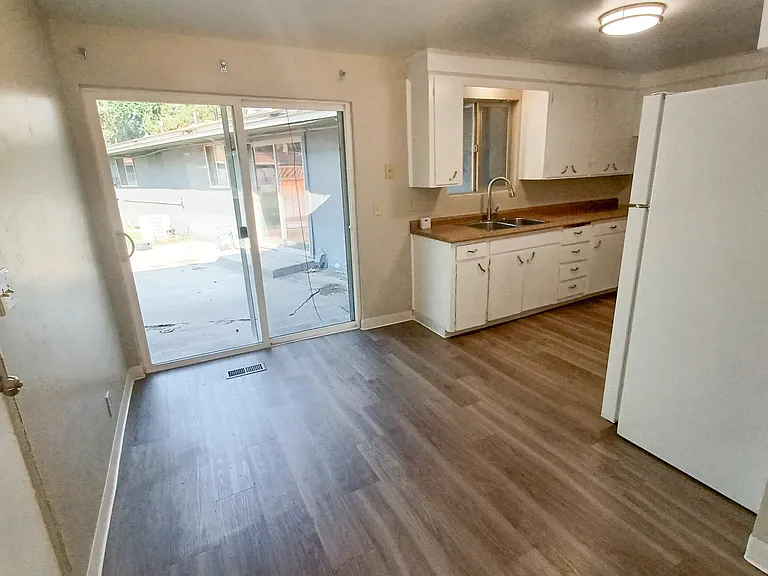 Magnolia Apartments — Photo 19