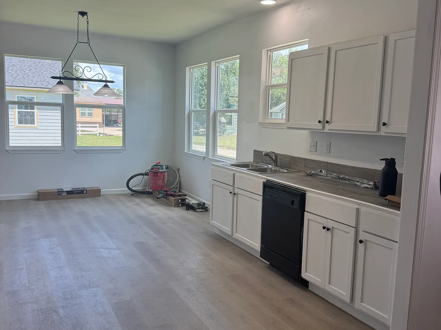 3 bed, $1,750 — Photo 4