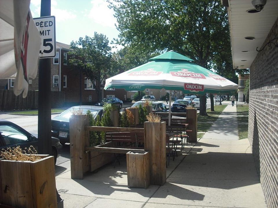 2nd image of 7232 W Diversey Ave