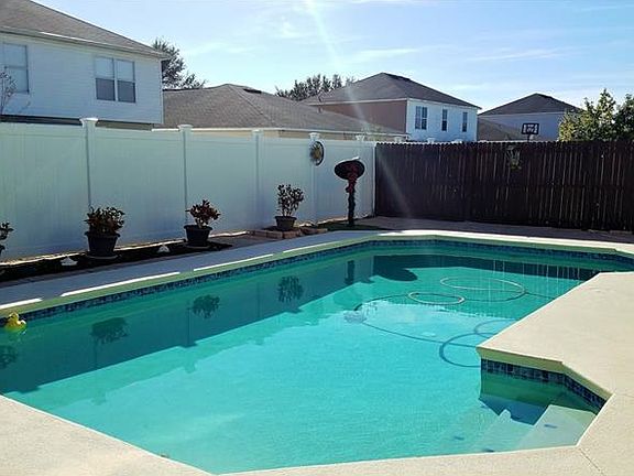 2nd image of 12938 Lake Vista Dr