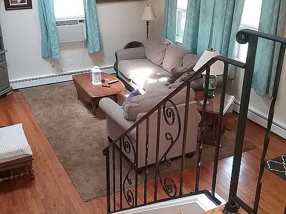 5th image of 816 Brookside Dr