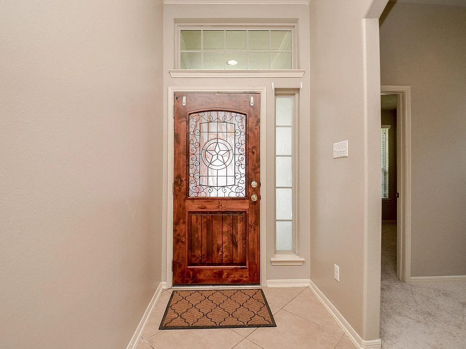3 bed, 2.0 bath, 2030 sqft, $2,195 — Photo 4