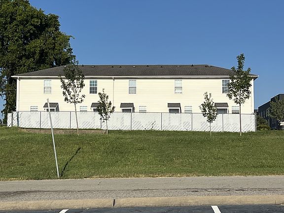 3rd image of 511 Main St