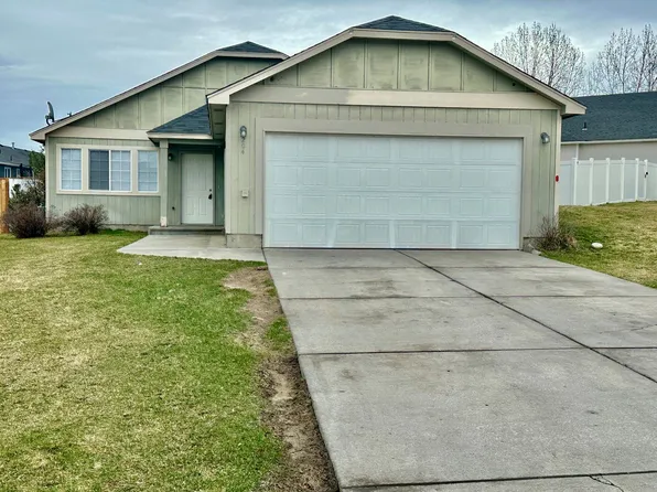 204 N Armstrong Ct, Deer Park, WA 99006