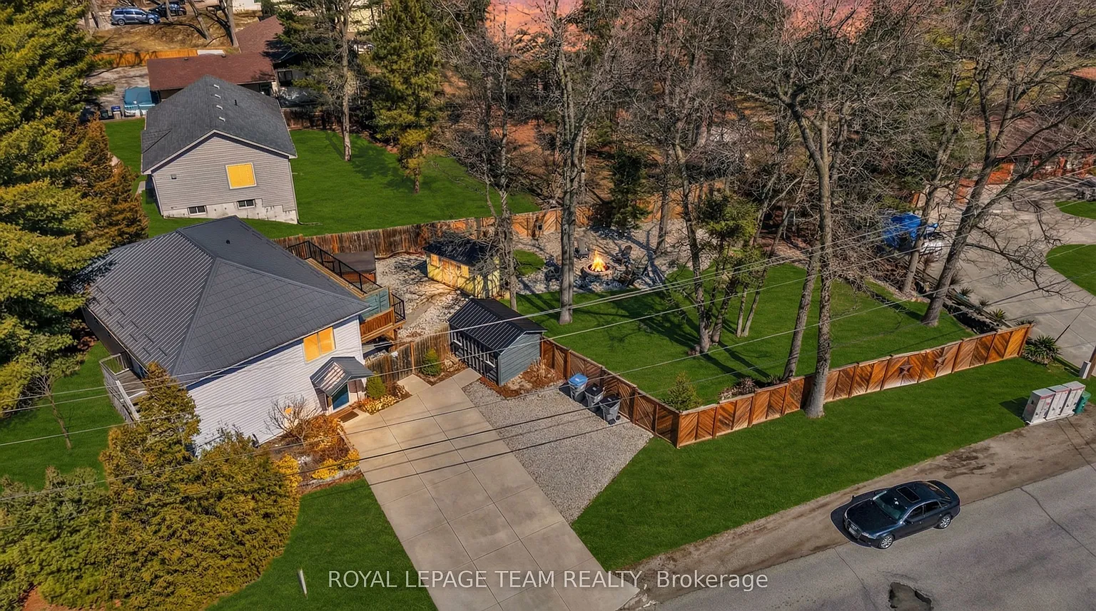 7706 Alfred St photo 1