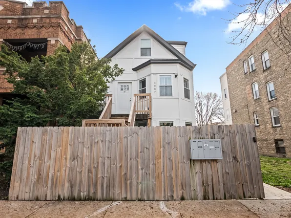 3087 N Elbridge Ave #1F, Chicago, IL 60618