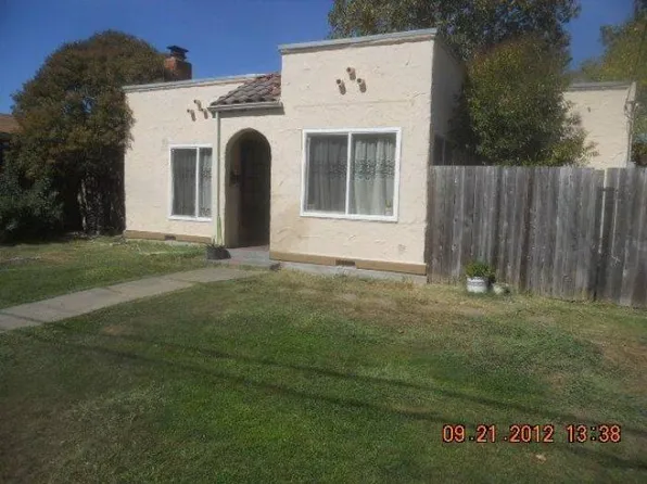 725 Oak St, Santa Rosa, CA 95404