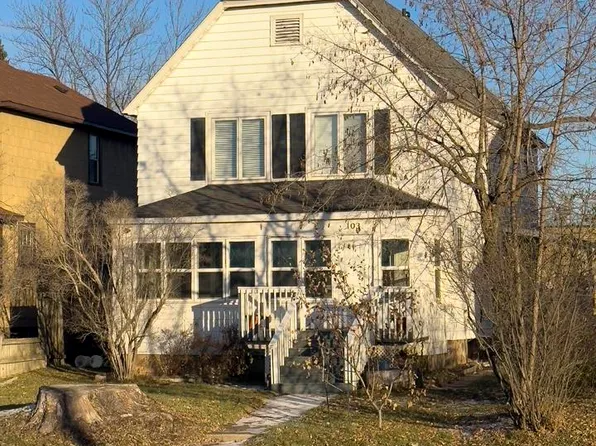 103 N 6th Ave, Virginia, MN 55792