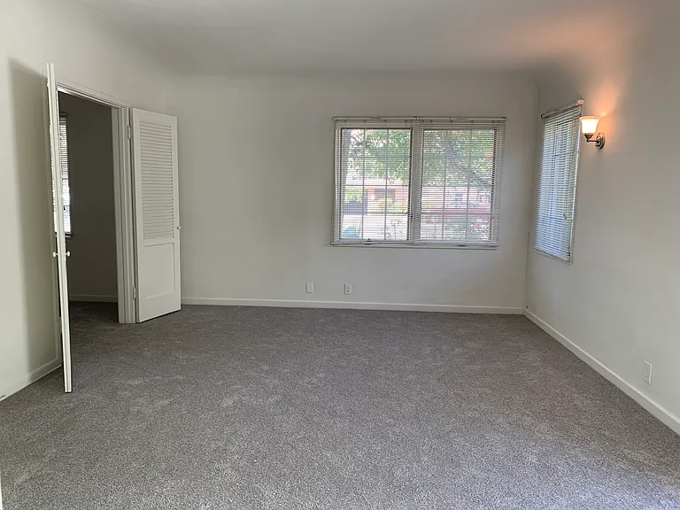 10724 Camarillo St #10726 — Photo 5
