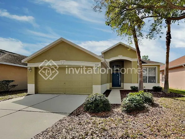 5109 Clover Mist Dr, Apollo Beach, FL 33572