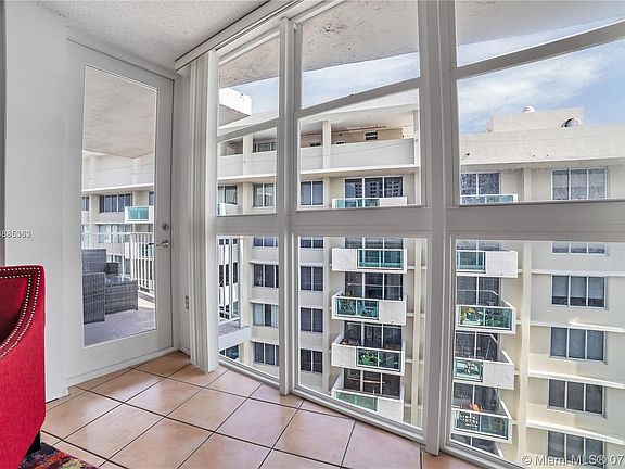 5th image of 1228 West Ave APT 1514