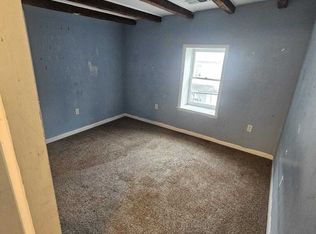 219 N Lawrence St, Charles Town, WV 25414