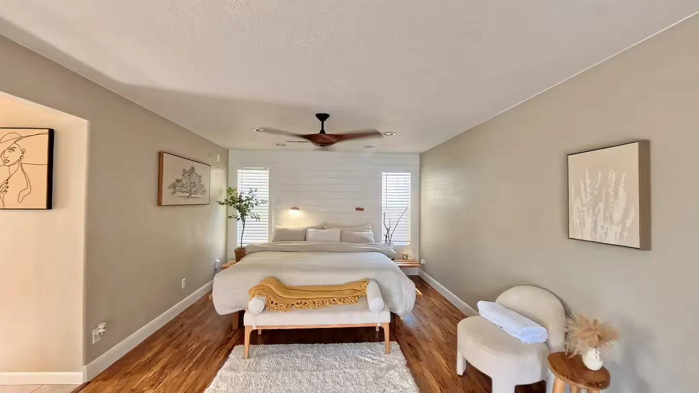 3 bed, $5,900 — Photo 2