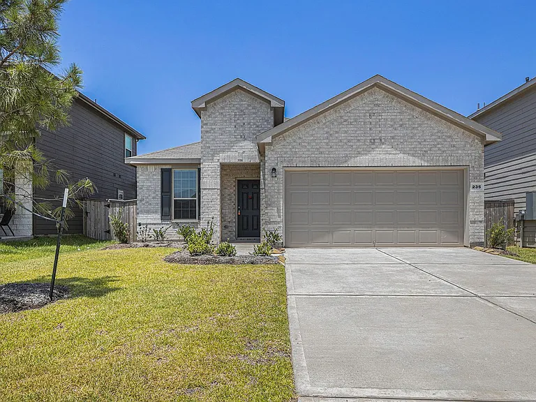 235 Pine Cavern Dr — Photo 2