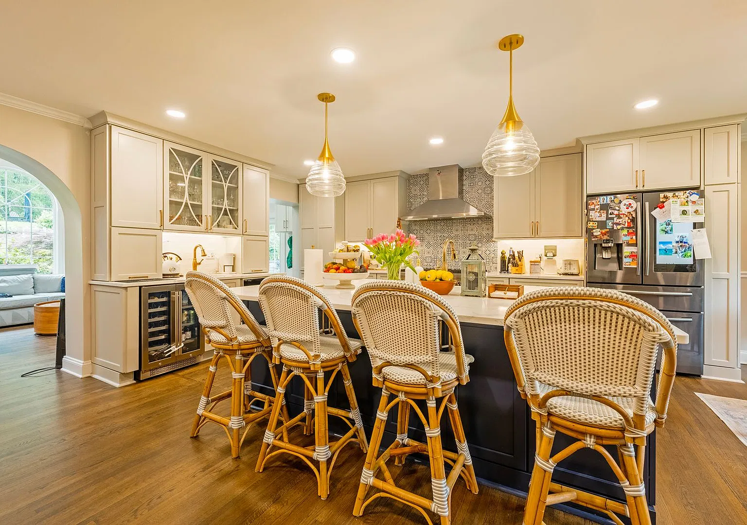 Elegant 4BR W/ Dens Retreat with Stunning Backyard Oasis & Attached Garage — Photo 4