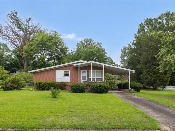 2411 Hardie St, Greensboro, NC 27403