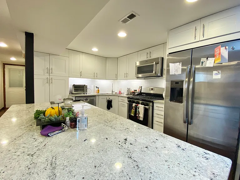 3505 W Diversey Ave #G — Photo 5